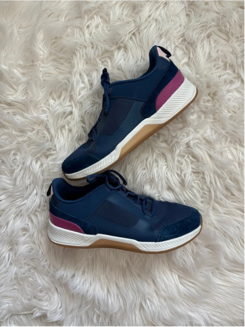 VIONIC Women's Fearless Sneaker in Dark Blue Berry size